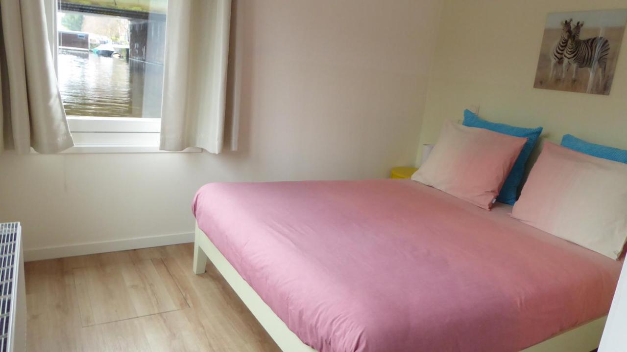 Ferienwohnung Houseboat In The Center, 5 Min Walk To Tropical Museum, Free Wifi! Amsterdam Exterior foto